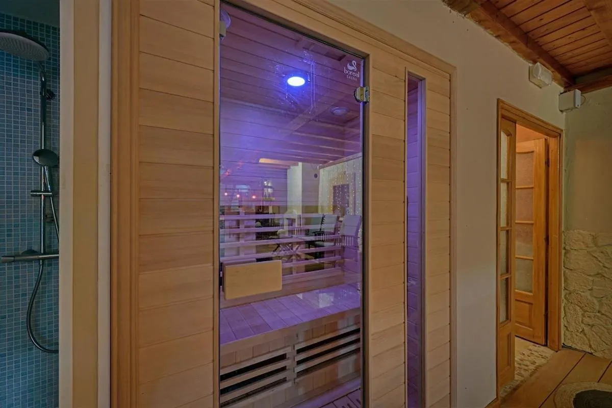 Villa La Bastide Des Princes, Indoor And Outdoor Pools Caderousse France