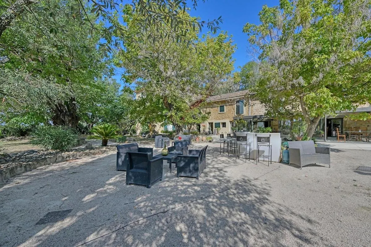 La Bastide Des Princes, Indoor And Outdoor Pools Caderousse 0*,